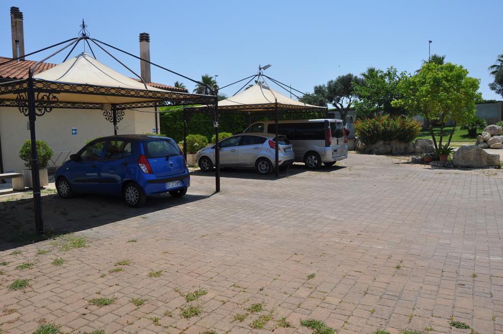 Bed & Breakfast Giardini Di Marzo Lecce Exterior photo