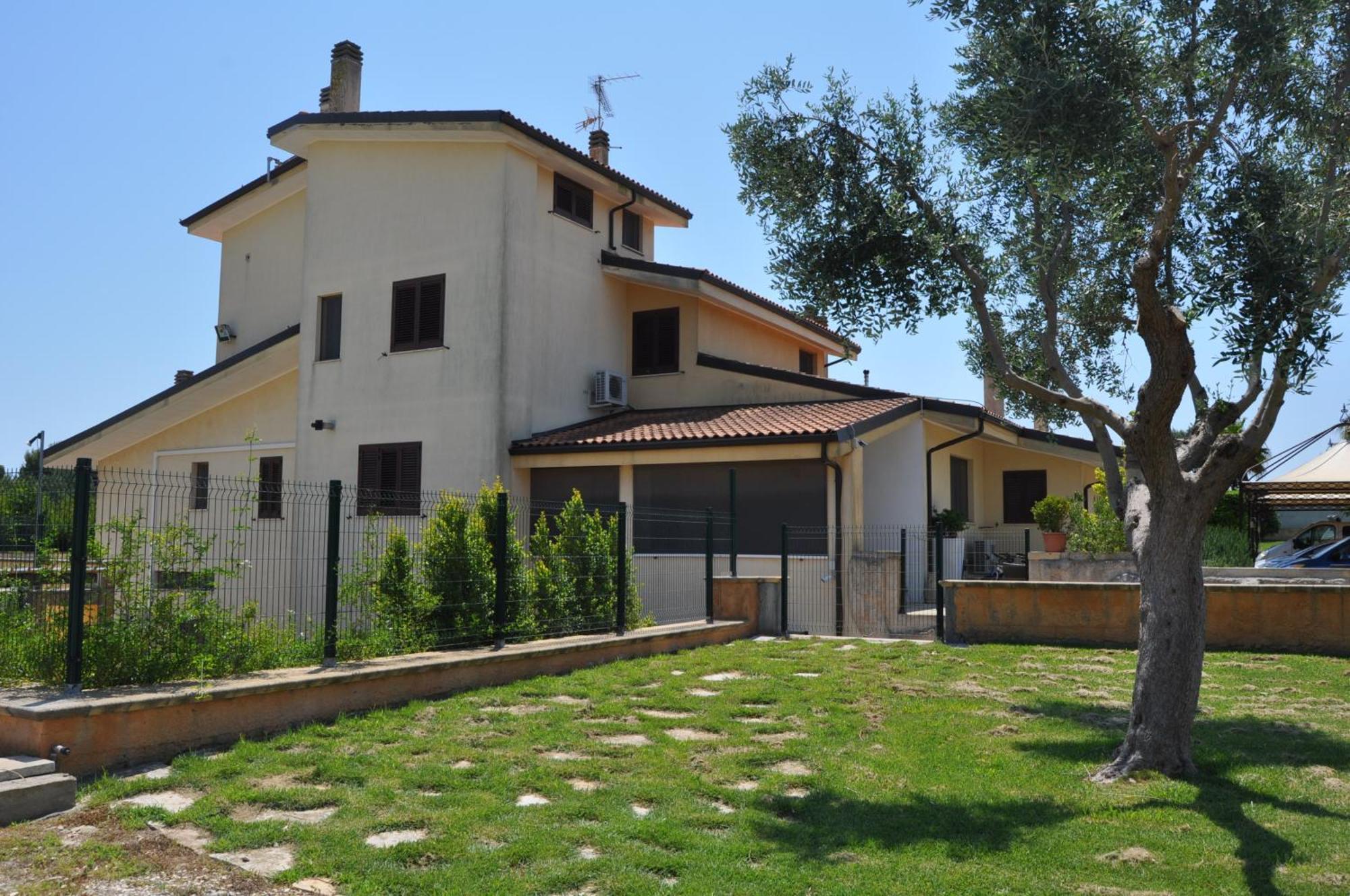 Bed & Breakfast Giardini Di Marzo Lecce Exterior photo
