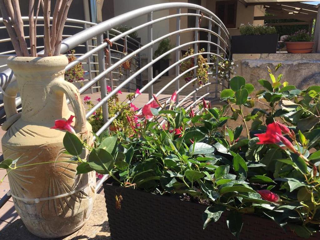 Bed & Breakfast Giardini Di Marzo Lecce Exterior photo